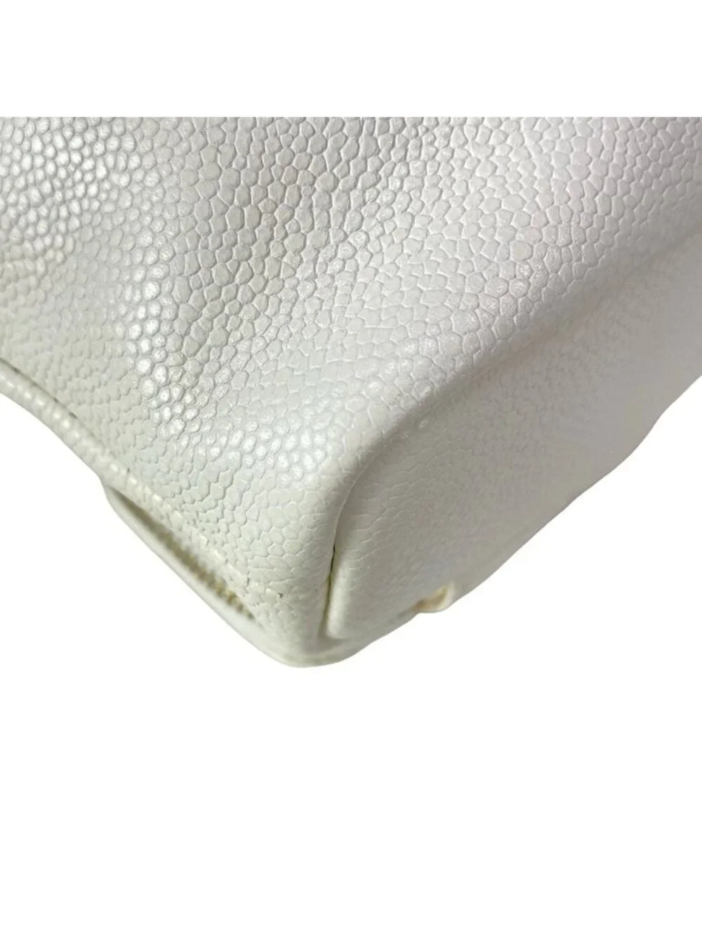 Chanel Shoulder Bag White Drawstring Gold Chain